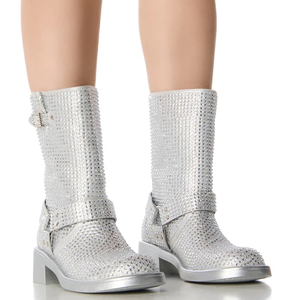 AZALEA WANG Silver Rhinestone Embellished Western Boots